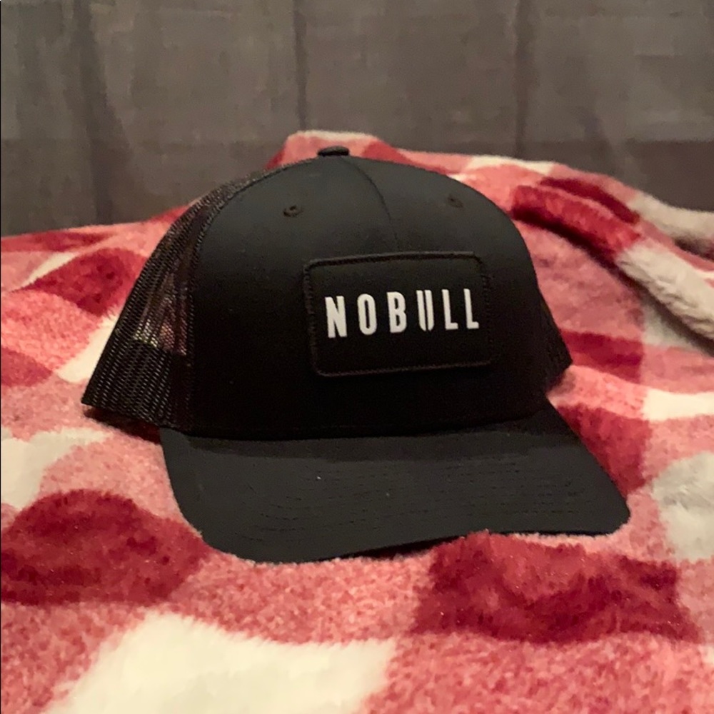 Nobull Curves Brim Trucker